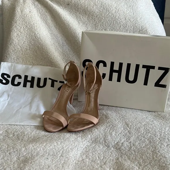 Schutz | Jeanette Tanino ll Nude Strappy Heels | 6B