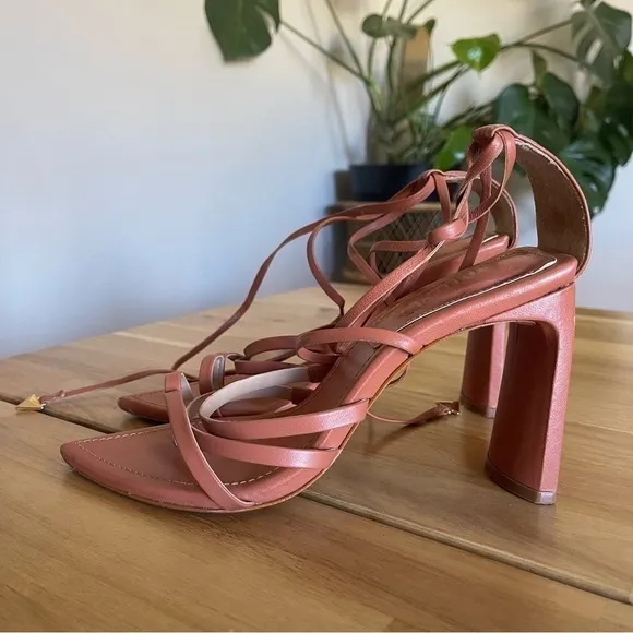 Schutz Leaf Strappy Lace-Up Heels Sandal Women's 6.5 Caramelo