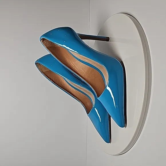 Schutz Lou Patent Leather Pump High Heels Stilleto Pointed Toe Blue Ocean 5.5