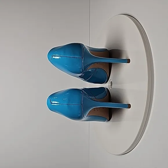 Schutz Lou Patent Leather Pump High Heels Stilleto Pointed Toe Blue Ocean 5.5