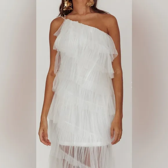 Selfie Leslie Arrabel White Tiered Ruffle Tulle One Shoulder Maxi Dress