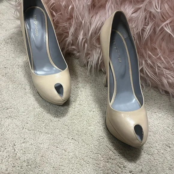 Sergio Rossi Tan Stiletto Heels Classic Pump Style