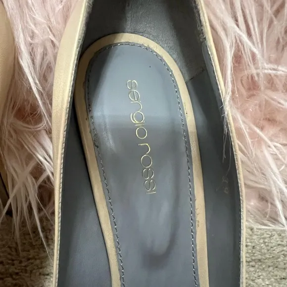 Sergio Rossi Tan Stiletto Heels Classic Pump Style