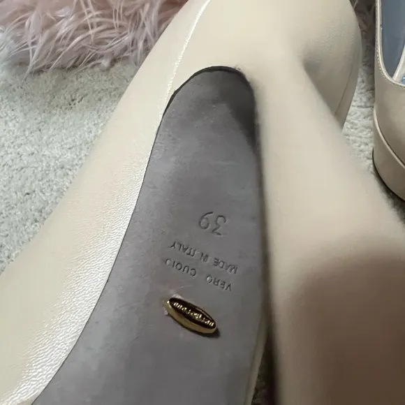 Sergio Rossi Tan Stiletto Heels Classic Pump Style