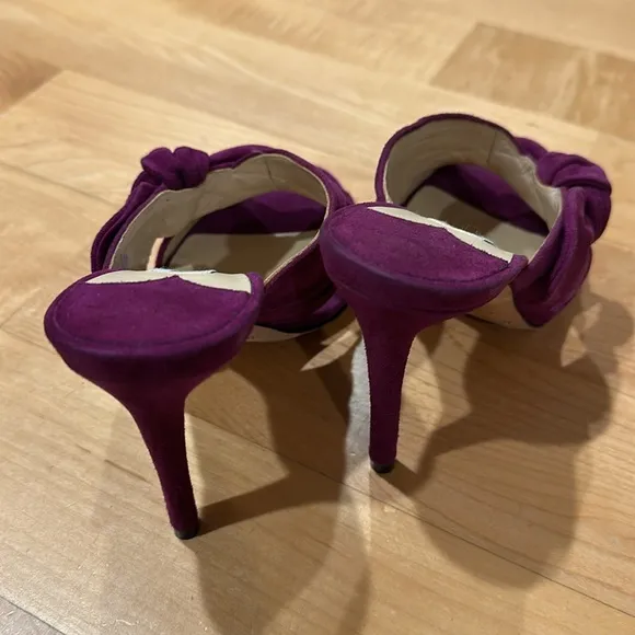 Sexy Jimmy Choo Keely suede magenta bow open toe mules heels sz 35