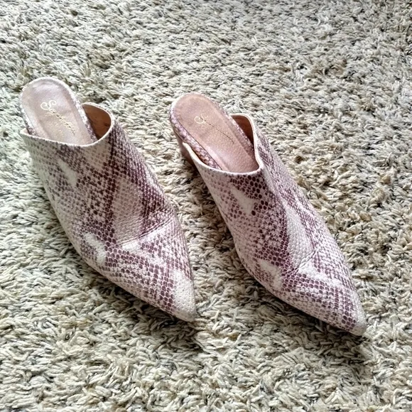 SEYCHELLES LEATHER SNAKE /LIZARD SKIN pointy toe mules SLIDES sz 9