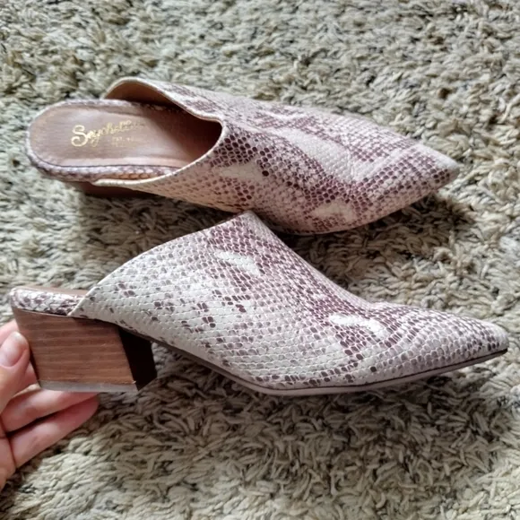 SEYCHELLES LEATHER SNAKE /LIZARD SKIN pointy toe mules SLIDES sz 9