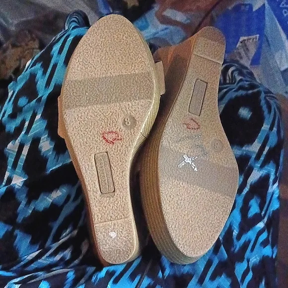 Seychelles Women's Wedge Suede Strappy Oak 4&quot; Heels Size 8M Like New Condition