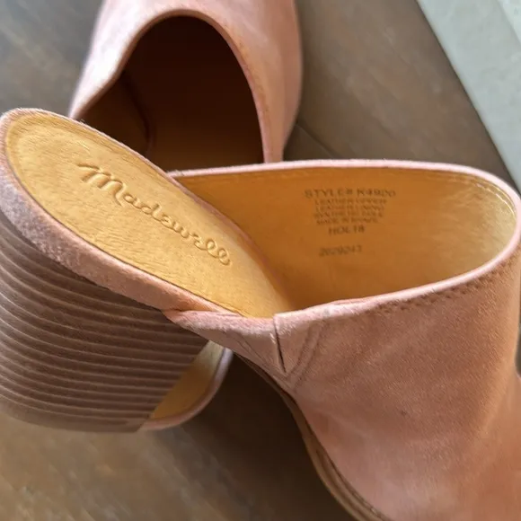 Size 8.5 Madewell The Harper Mule in Suede in old rose pink