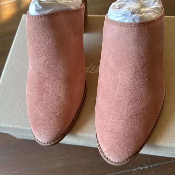 Size 8.5 Madewell The Harper Mule in Suede in old rose pink