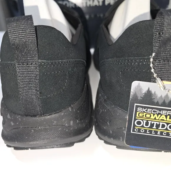 Skechers Men's Size 11.5 Go Walk Outdoor-Athletic Slip On Trail Hiking Shoes