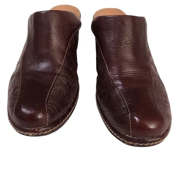 Sofft Hand Tooled Brown Burgundy Leather Heeled Mules Clogs Slides size 7.5