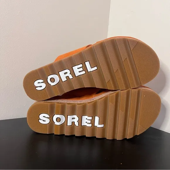 Sorel Cameron Desert Sun/Gum Women's Suede Flatform Mules