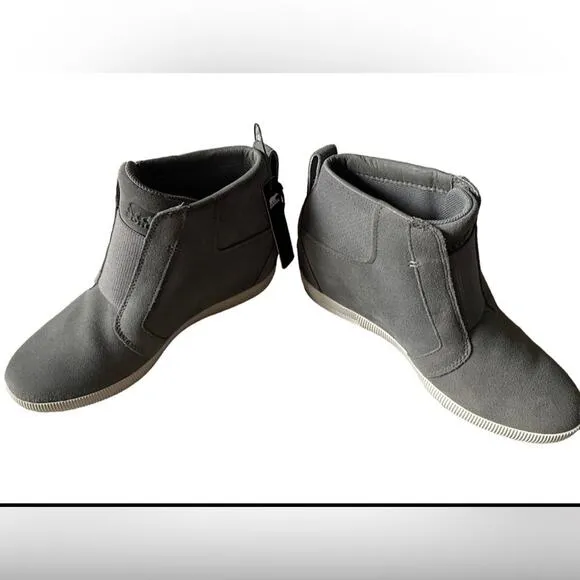 SOREL Womens OUT N ABOUT PULL ON WEDGE Bootie Size 8.5 Sea Salt Grey