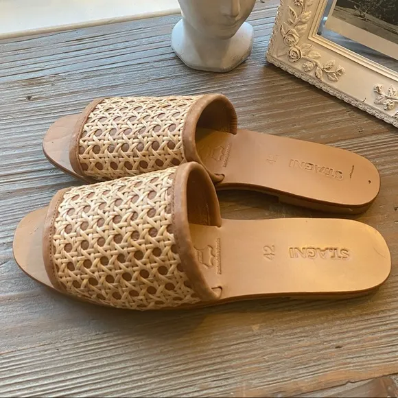 St. Agni hennie rattan leather size 42 /12