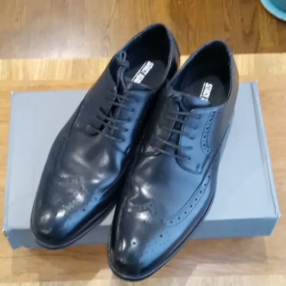 Stacy Adams men's dress shoes-LIKE NEW