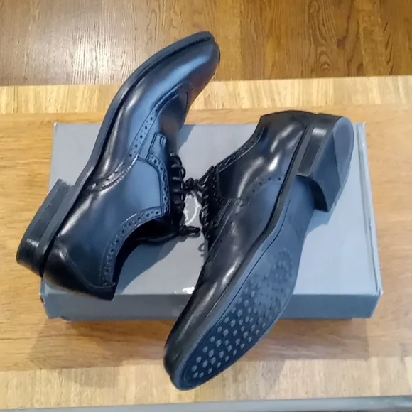 Stacy Adams men's dress shoes-LIKE NEW