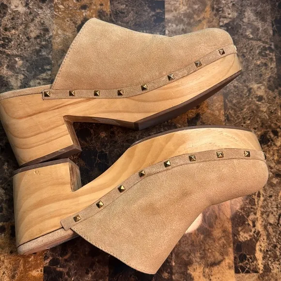 Steve Madden 11 Brooklyn-1 Leather Studded Clogs mules