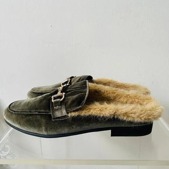 Steve Madden Green Furry Mules MENS Size 10