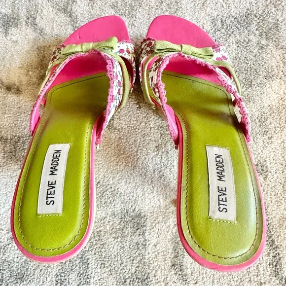 Steve Madden Luckii vintage open toe sandal platform heels y2k floral pink green