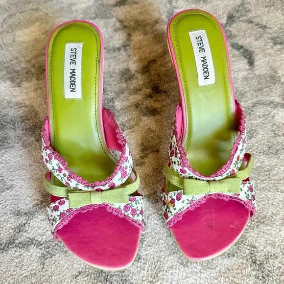 Steve Madden Luckii vintage open toe sandal platform heels y2k floral pink green