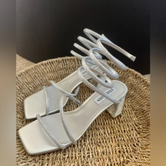 Steve Madden Silver Strappy Rhinestone Wrap Heels - Size 8 - Never Worn