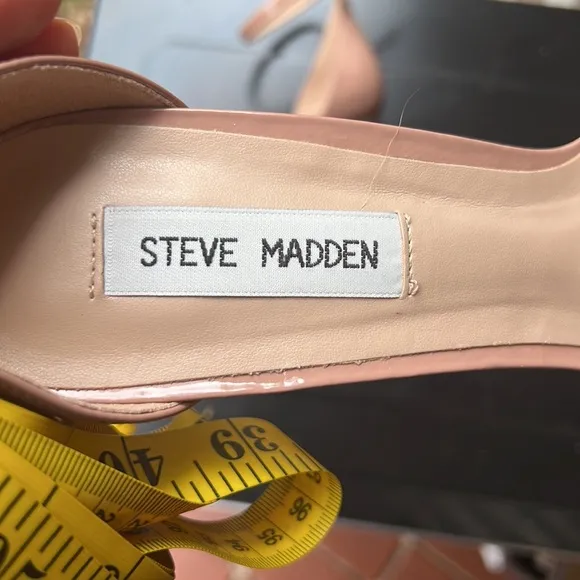 Steve Madden Women's “Cassandra” Cream platform Strappy 5” heels size 8.5