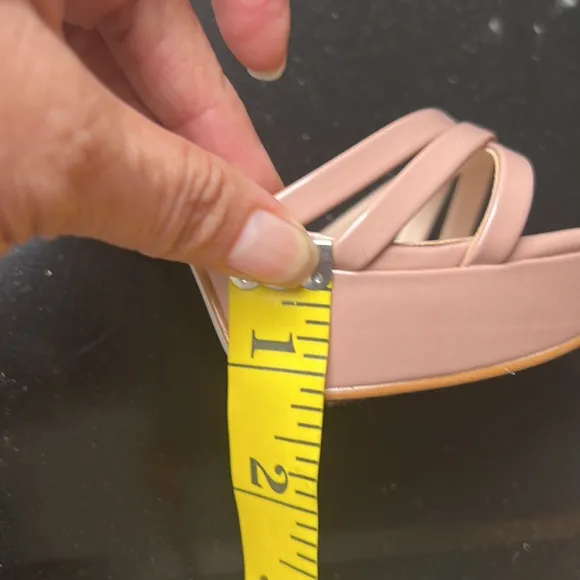 Steve Madden Women's “Cassandra” Cream platform Strappy 5” heels size 8.5