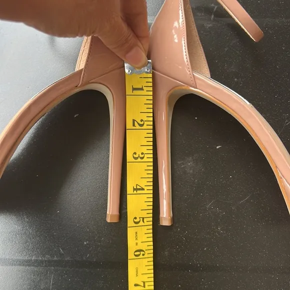 Steve Madden Women's “Cassandra” Cream platform Strappy 5” heels size 8.5