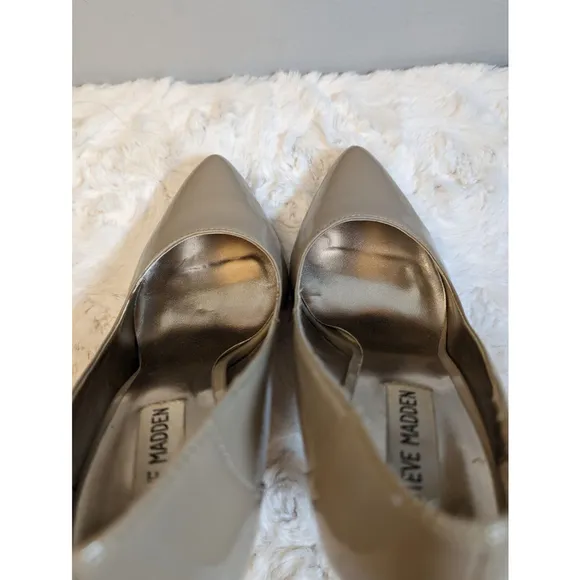Steve Madden Women's Nude Patent Leather Pumps Heels Sz 7.5 EUC
