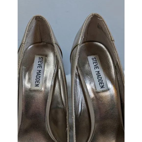 Steve Madden Women's Nude Patent Leather Pumps Heels Sz 7.5 EUC