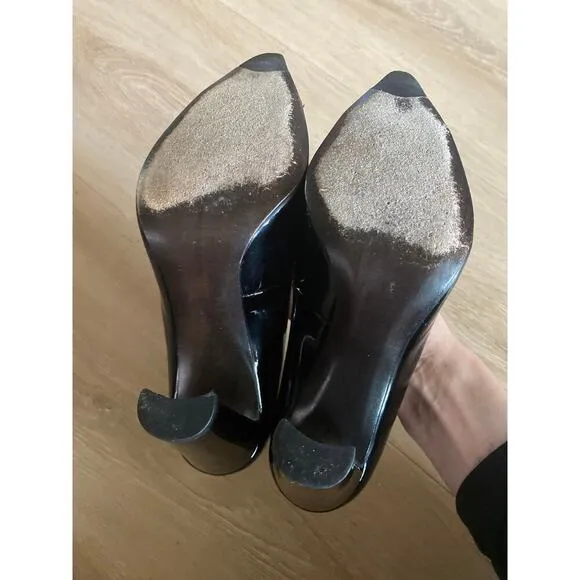 Stuart Weitzman black patent leather heels with white toe size 8 luxury career