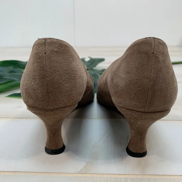 Stuart Weitzman Brown Suede Pointed Toe Heels 7.5