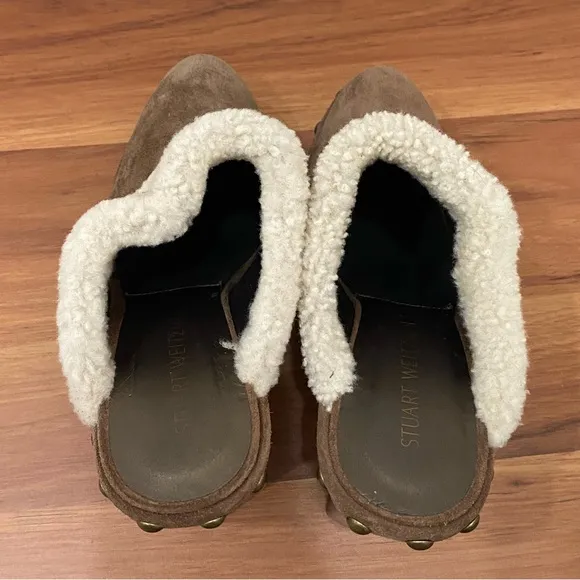 STUART WEITZMAN Depot Shearling Clogs in Cigar Fur Studded Heeled Clogs Size 9.5