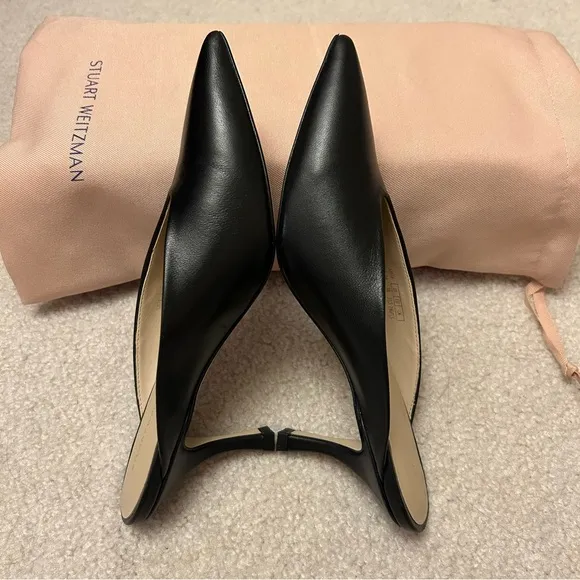 Stuart Weitzman Lula Pointed Toe Mules Pump in Black Leather Size 7B