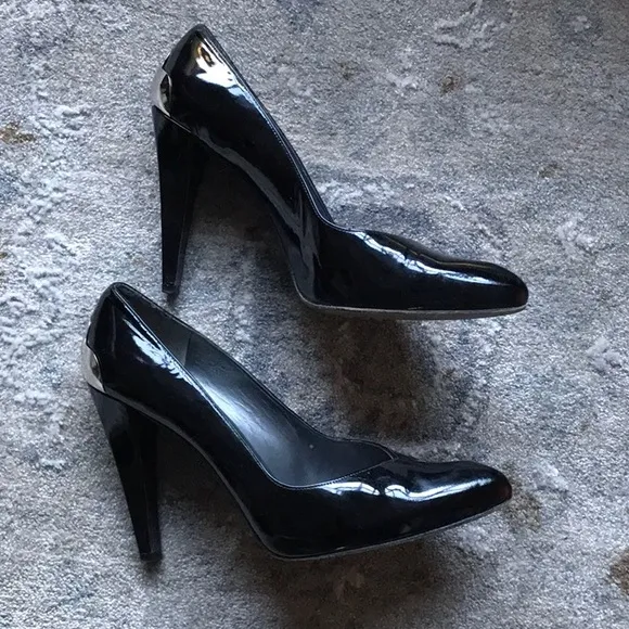 Stuart Weitzman patent pumps