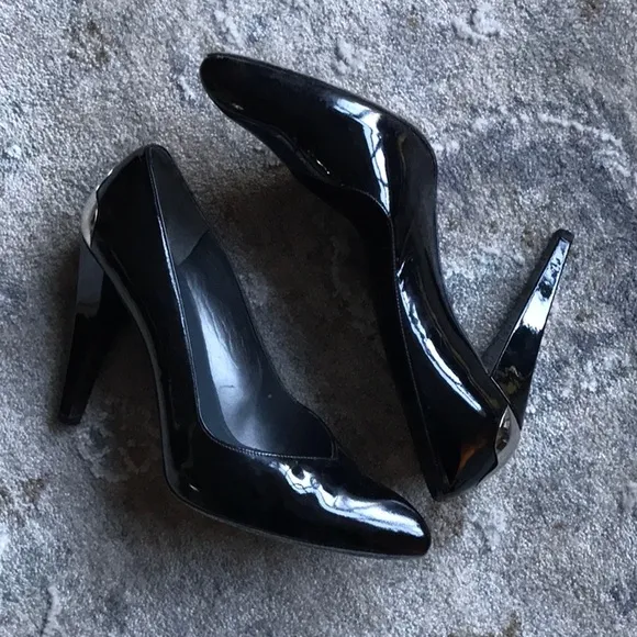 Stuart Weitzman patent pumps