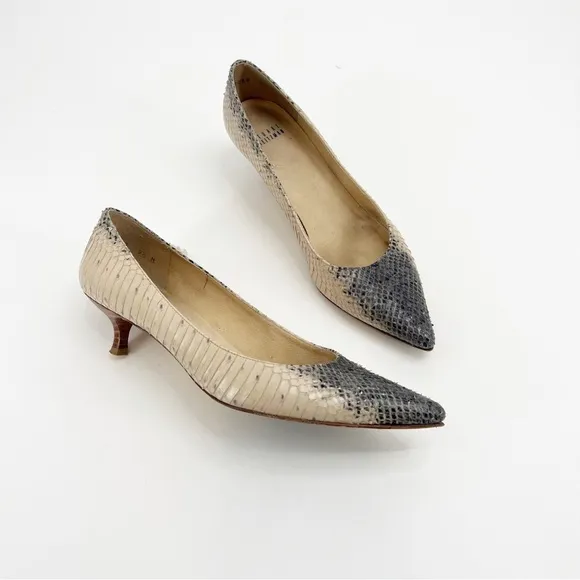 Stuart Weitzman Poco Grey and Cream Snakeskin Pointed Toe Pumps, Size 9.5