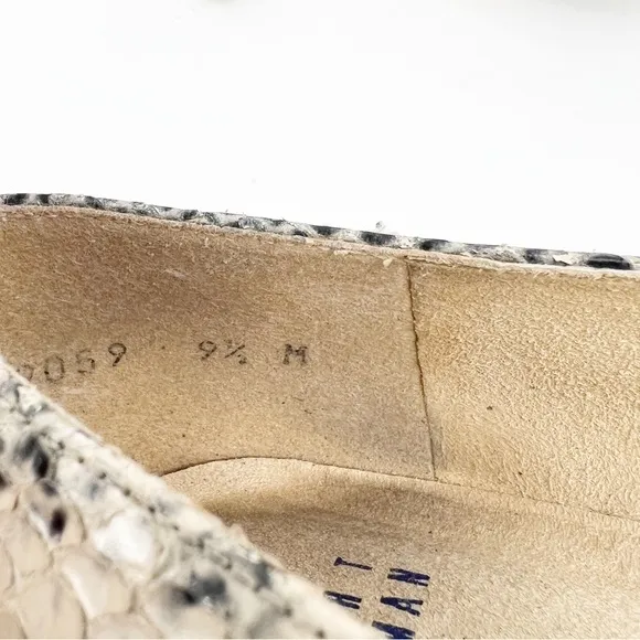 Stuart Weitzman Poco Grey and Cream Snakeskin Pointed Toe Pumps, Size 9.5