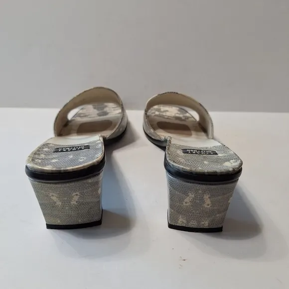 Stuart Weitzman Quiet Luxury Designer Leather Snake Print Open Toe Mules Sz. 9AA