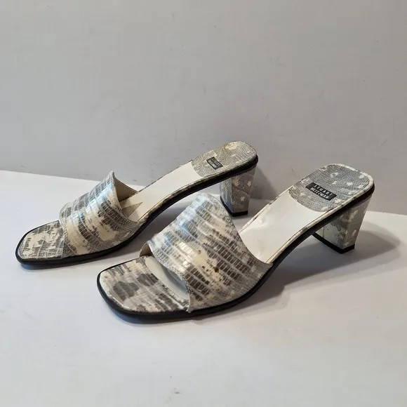 Stuart Weitzman Quiet Luxury Designer Leather Snake Print Open Toe Mules Sz. 9AA