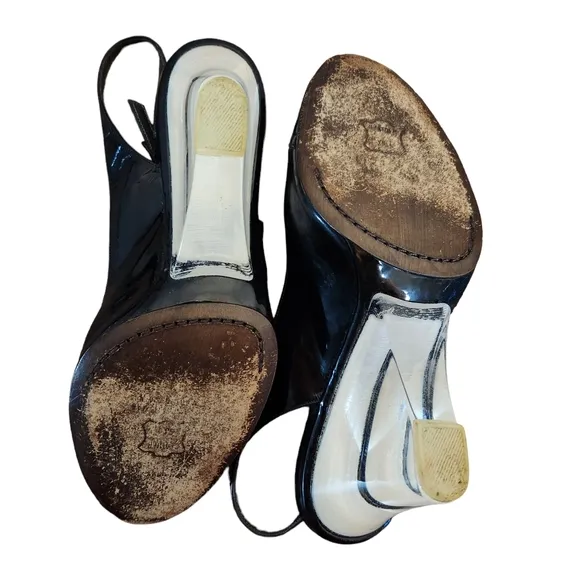 Stuart Weitzman Slingback Patent Leather Lucite Wedge Shoes Size 9