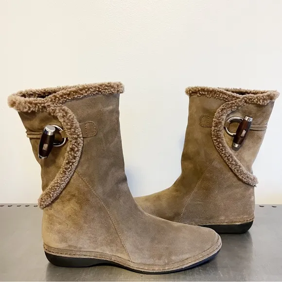 Stuart Weitzman Toggle Sport Suede Boot Neutral