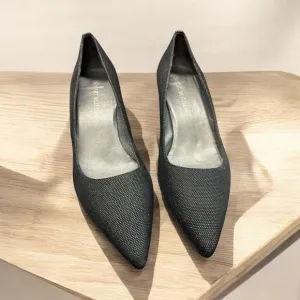 Stuart Weitzman Women's Black Textured Pointed Toe Pumps Elegant Heels Size 11 M