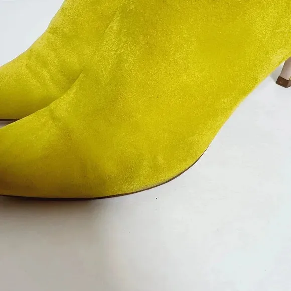Stuart Weitzman Yellow Mira Suede Mules Pointed Toe Pumps Women's Size 8