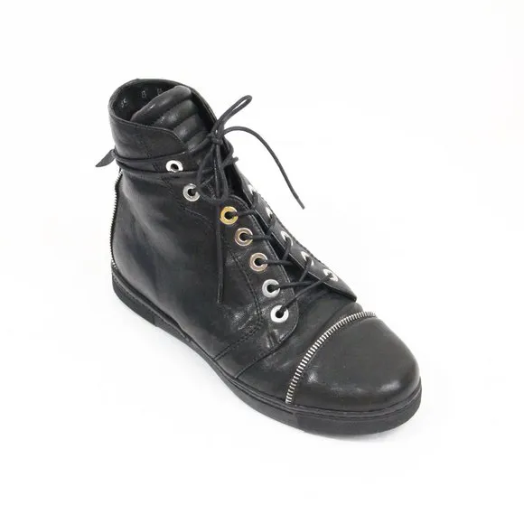 Stuart Weitzman Zipit High Top Sneakers Women Black Leather Shoes sz 8 cap toe