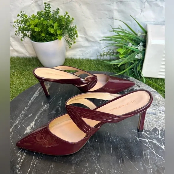 STUART WEITZMANCutout Patent Mule Cabernet Patent$210 women size 7 gently used