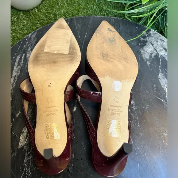 STUART WEITZMANCutout Patent Mule Cabernet Patent$210 women size 7 gently used