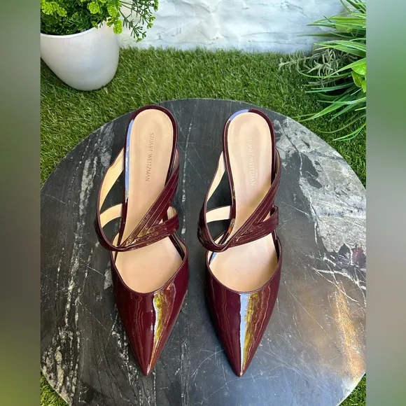 STUART WEITZMANCutout Patent Mule Cabernet Patent$210 women size 7 gently used