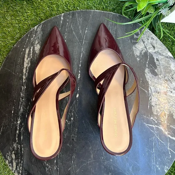STUART WEITZMANCutout Patent Mule Cabernet Patent$210 women size 7 gently used